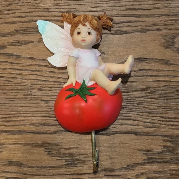 MY LITTLE KITCHEN FAIRIES Tomato Hook FAIRY - Picture 2 of 4